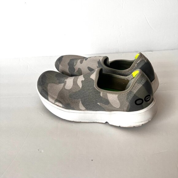 OOFOS WOMENS OOMG EEZEE SLIP ON SNEAKER CAMO Limited - Picture 6 of 8